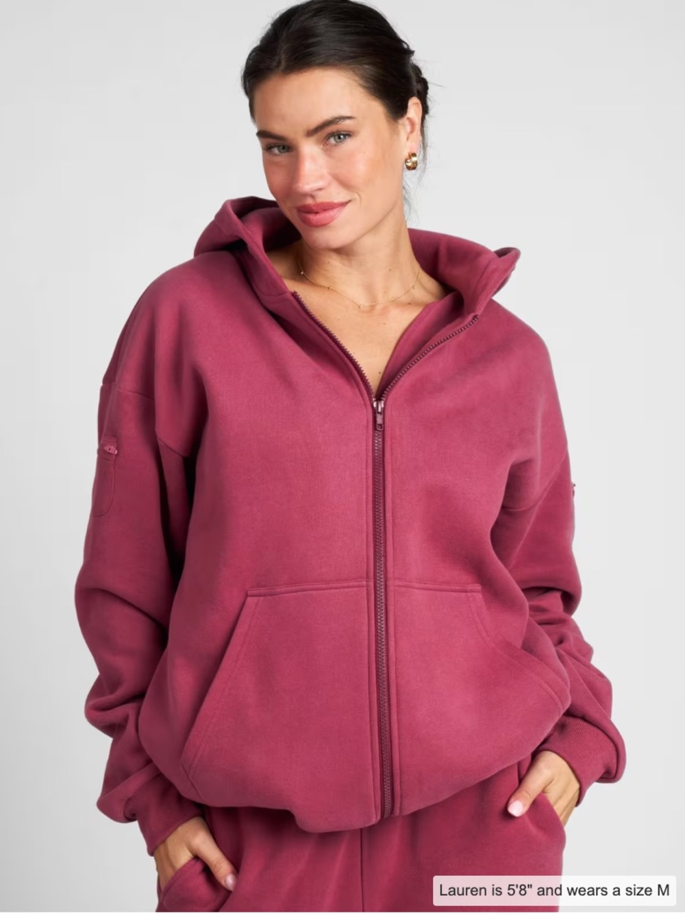 Comfrt Travel Essentials Zip Hoodie Size M